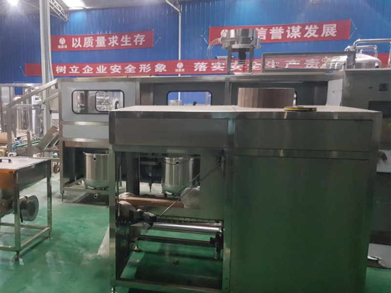凈水設(shè)備濾芯為什么不保修？多久更換一次？